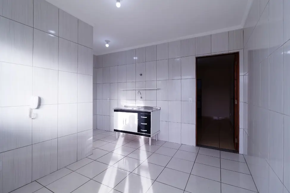 Foto 2 de Apartamento com 1 quarto para alugar, 45m2 em Vila São José (Cidade Dutra), São Paulo - SP