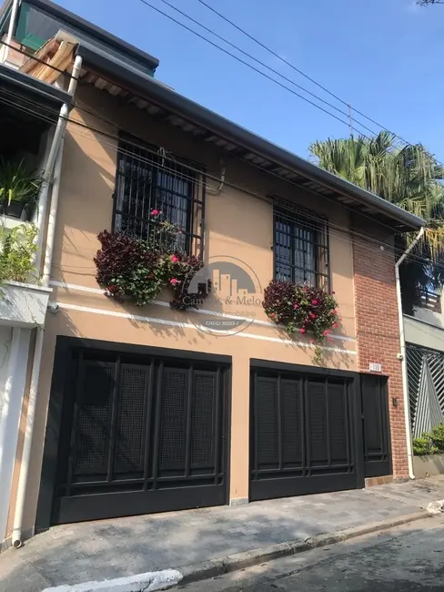 Sobrado com 3 quartos à venda, 230m2 em Super Quadra Morumbi, São Paulo - SP - imagem 1 Foto 1 de Sobrado com 3 quartos à venda, 230m2 em Super Quadra Morumbi, São Paulo - SP