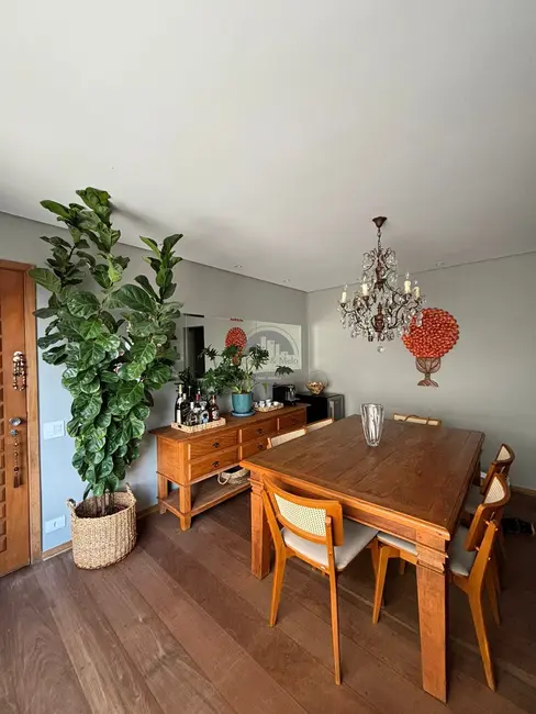 Apartamento com 3 quartos à venda, 150m2 em Indianópolis, São Paulo - SP - imagem 5 Foto 5 de Apartamento com 3 quartos à venda, 150m2 em Indianópolis, São Paulo - SP