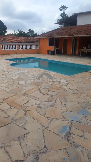 Chácara com 6 quartos à venda, 2000m2 em Centro, Ibiuna - SP - imagem 4 Foto 4 de Chácara com 6 quartos à venda, 2000m2 em Centro, Ibiuna - SP