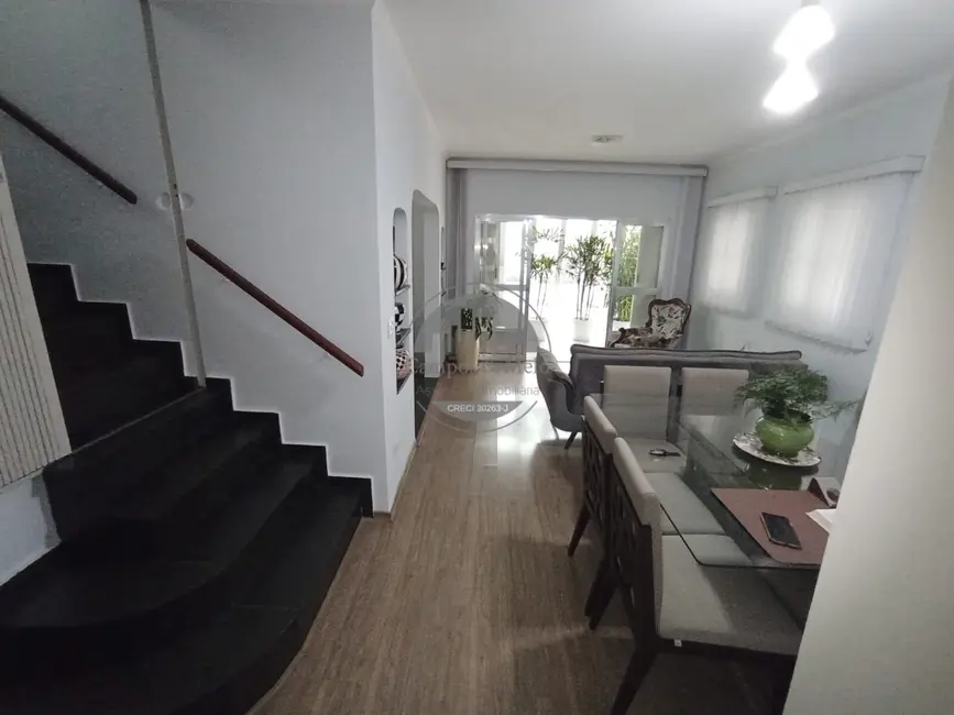 Foto 3 de Casa com 4 quartos à venda, 300m2 em Lar São Paulo, São Paulo - SP