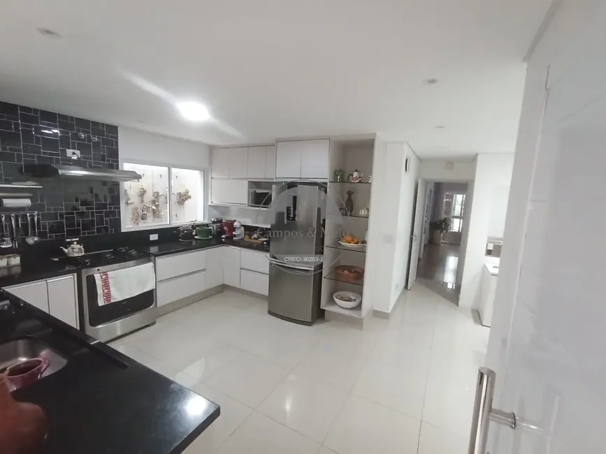 Foto 8 de Casa com 4 quartos à venda, 300m2 em Lar São Paulo, São Paulo - SP