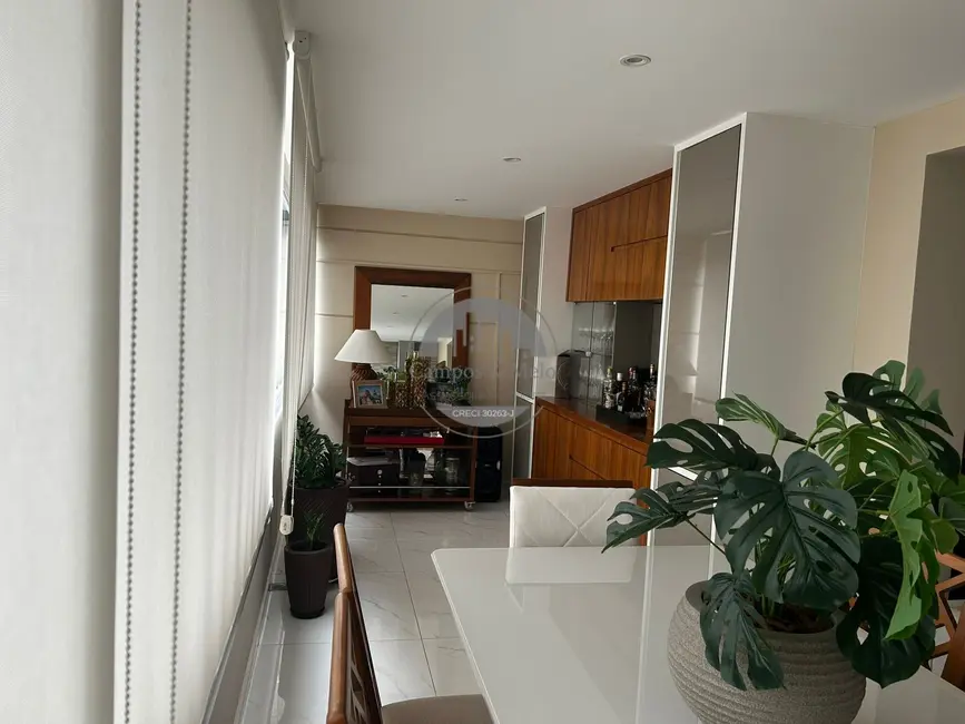 Apartamento com 4 quartos à venda, 172m2 em Morumbi, São Paulo - SP - imagem 3 Foto 3 de Apartamento com 4 quartos à venda, 172m2 em Morumbi, São Paulo - SP