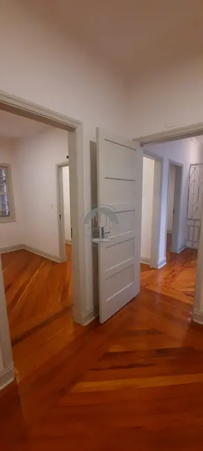 Foto 9 de Sobrado com 11 quartos para alugar, 280m2 em Vila Mariana, São Paulo - SP