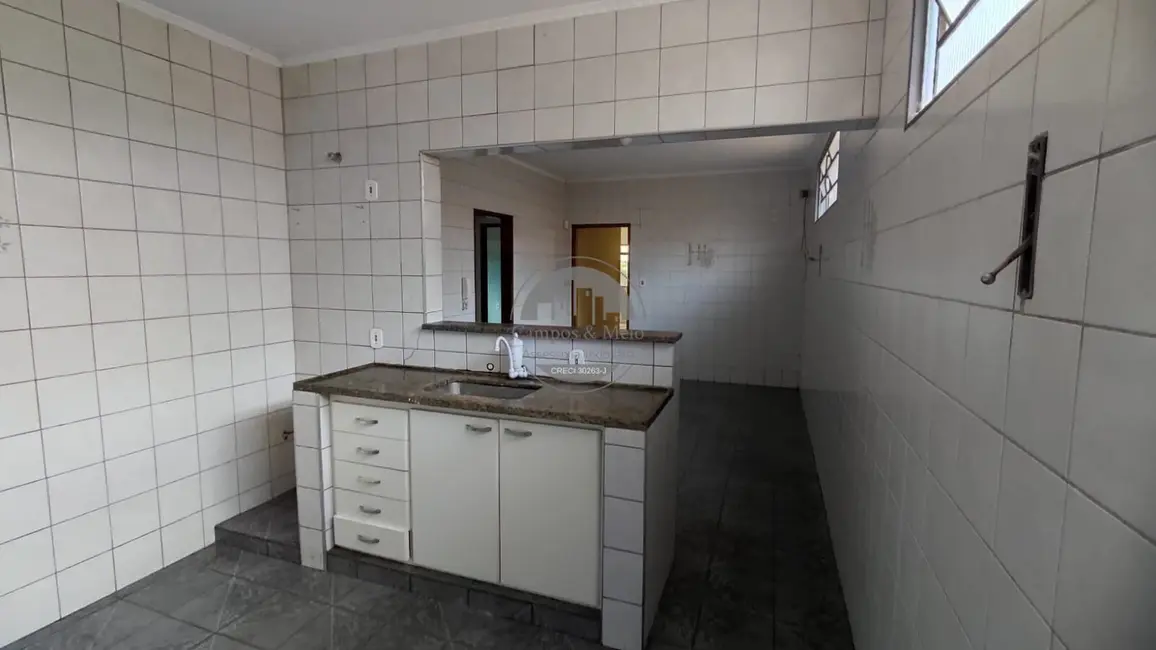 Casa com 3 quartos à venda, 130m2 em Jardim América (Vila Xavier), Araraquara - SP - imagem 4 Foto 4 de Casa com 3 quartos à venda, 130m2 em Jardim América (Vila Xavier), Araraquara - SP