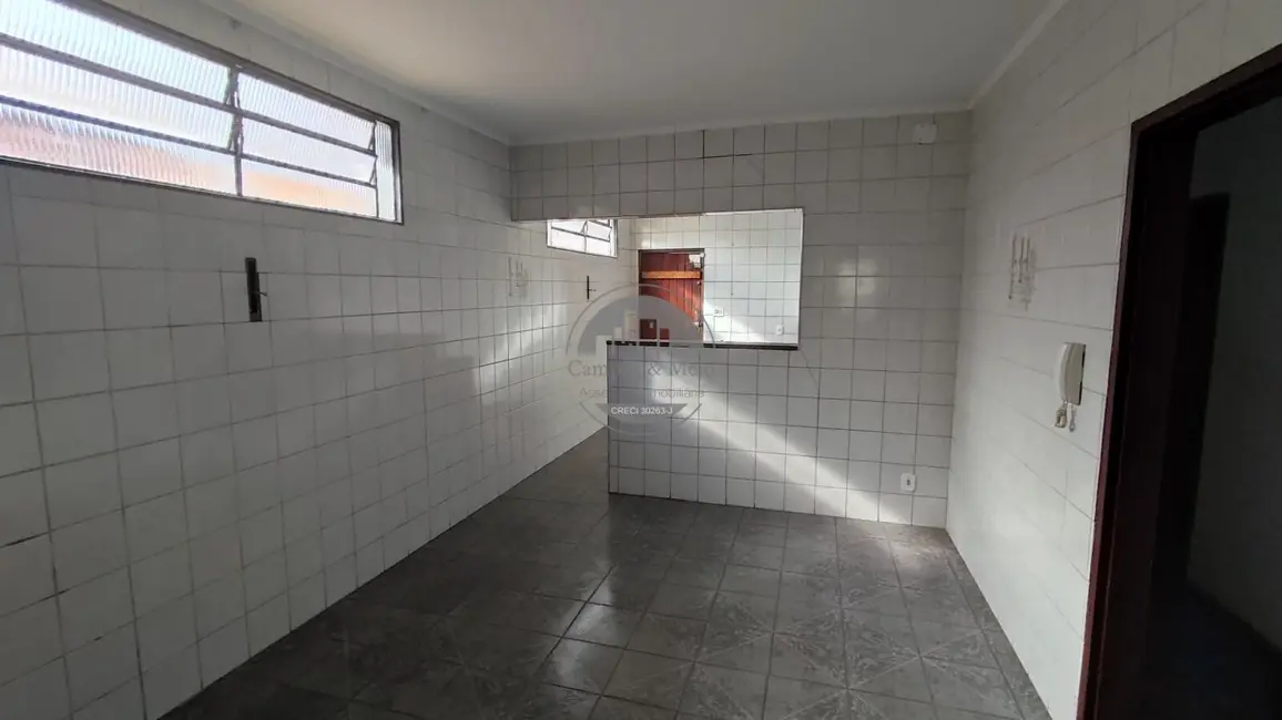 Casa com 3 quartos à venda, 130m2 em Jardim América (Vila Xavier), Araraquara - SP - imagem 3 Foto 3 de Casa com 3 quartos à venda, 130m2 em Jardim América (Vila Xavier), Araraquara - SP