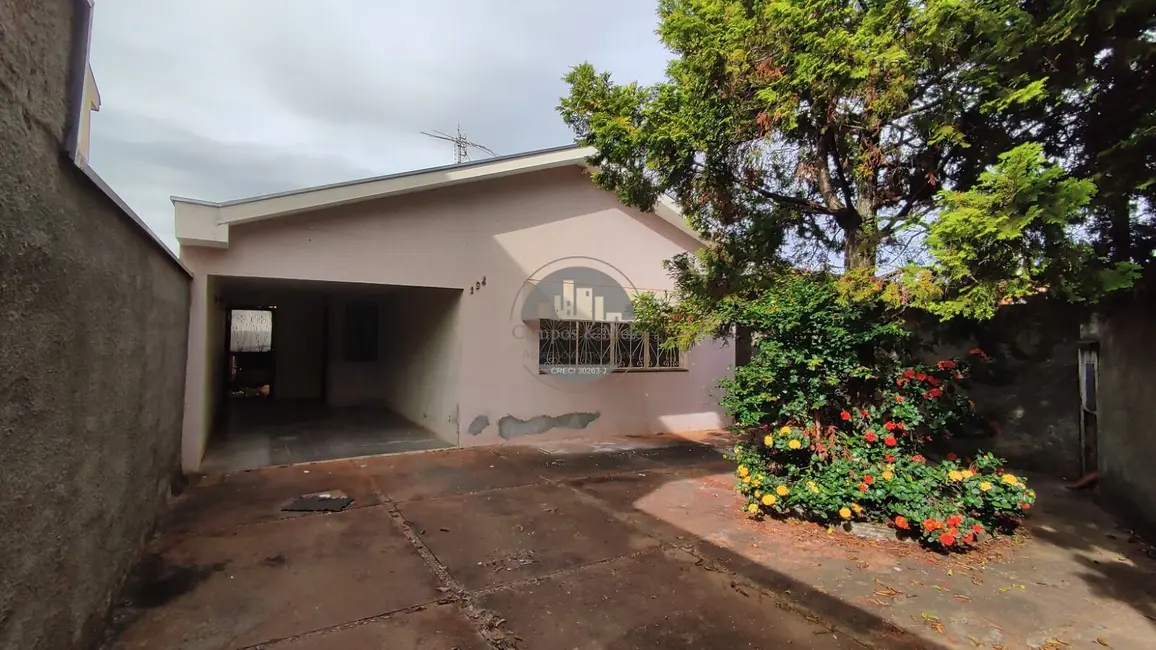 Casa com 3 quartos à venda, 130m2 em Jardim América (Vila Xavier), Araraquara - SP - imagem 1 Foto 1 de Casa com 3 quartos à venda, 130m2 em Jardim América (Vila Xavier), Araraquara - SP