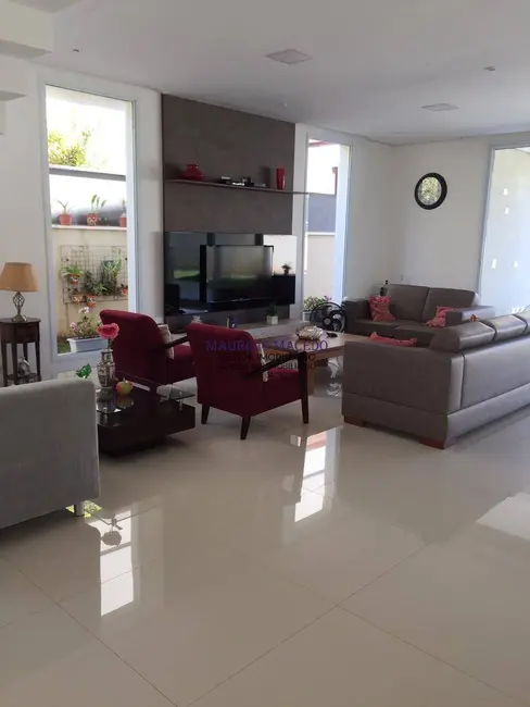 Casa com 4 quartos à venda, 478m2 em Alphaville, Santana De Parnaiba - SP - imagem 9 Foto 9 de Casa com 4 quartos à venda, 478m2 em Alphaville, Santana De Parnaiba - SP
