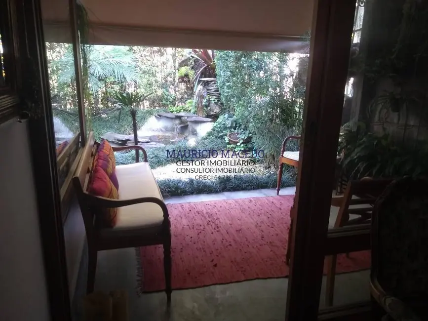 Casa com 3 quartos à venda, 220m2 em Alphaville, Santana De Parnaiba - SP - imagem 8 Foto 8 de Casa com 3 quartos à venda, 220m2 em Alphaville, Santana De Parnaiba - SP