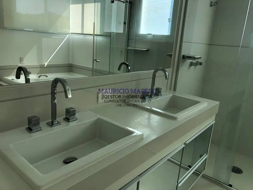 Casa com 4 quartos à venda e para alugar, 476m2 em Tamboré, Santana De Parnaiba - SP - imagem 6 Foto 6 de Casa com 4 quartos à venda e para alugar, 476m2 em Tamboré, Santana De Parnaiba - SP