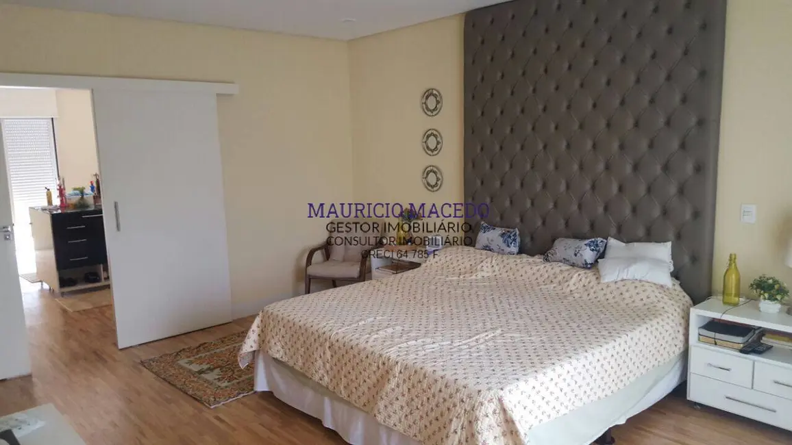 Casa com 4 quartos à venda, 440m2 em Alphaville, Santana De Parnaiba - SP - imagem 4 Foto 4 de Casa com 4 quartos à venda, 440m2 em Alphaville, Santana De Parnaiba - SP