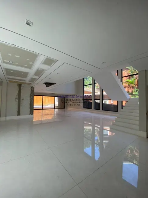 Casa com 5 quartos à venda, 1200m2 em Tamboré, Santana De Parnaiba - SP - imagem 5 Foto 5 de Casa com 5 quartos à venda, 1200m2 em Tamboré, Santana De Parnaiba - SP