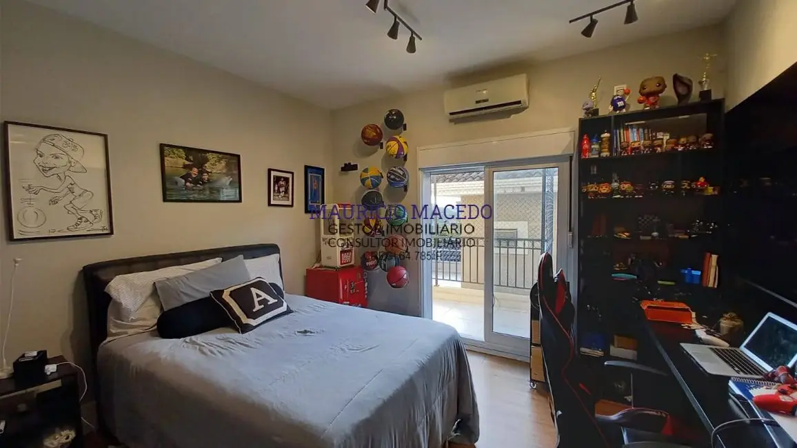 Casa com 4 quartos à venda, 420m2 em Alphaville, Santana De Parnaiba - SP - imagem 3 Foto 3 de Casa com 4 quartos à venda, 420m2 em Alphaville, Santana De Parnaiba - SP