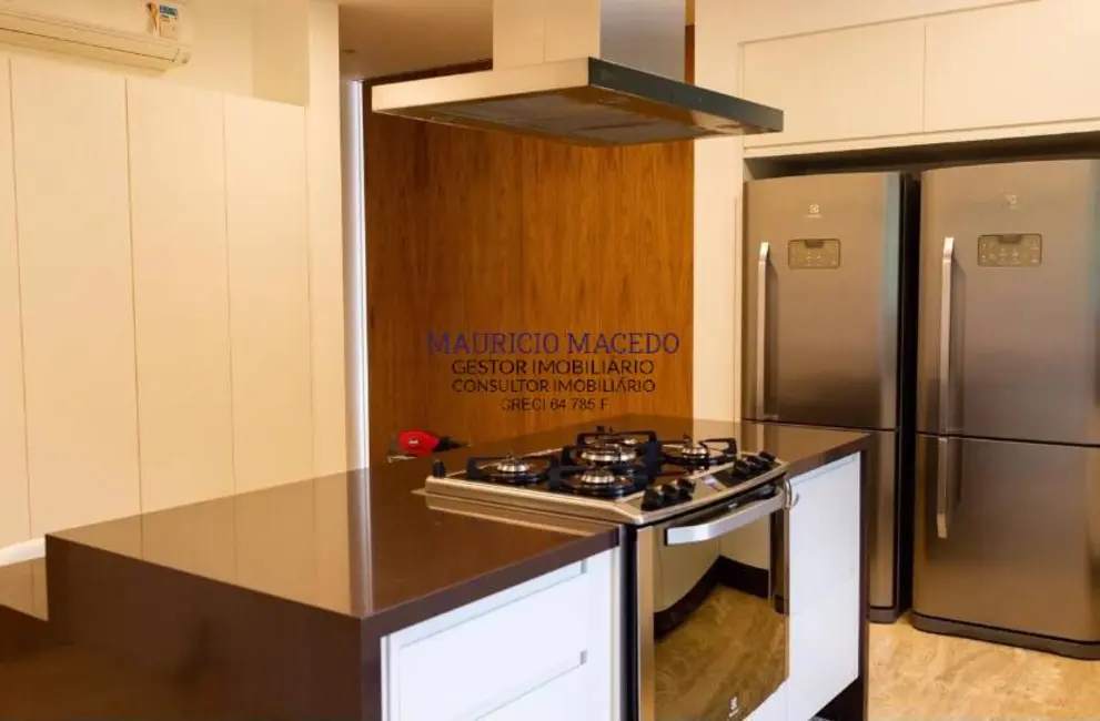 Foto 2 de Casa com 4 quartos à venda, 1654m2 em Residencial Tamboré, Barueri - SP