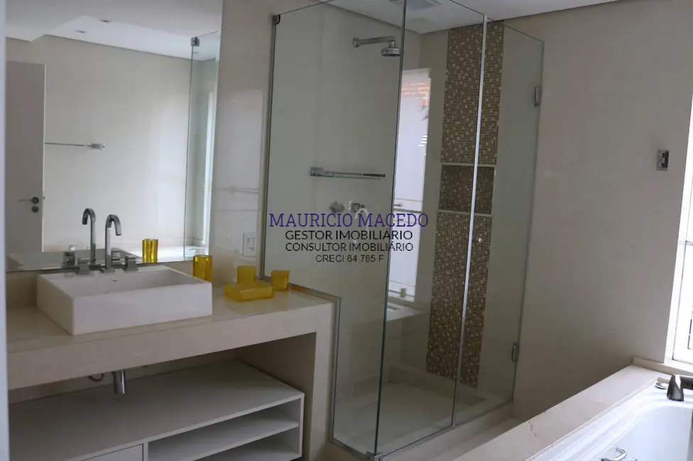 Casa com 4 quartos para alugar, 410m2 em Alphaville, Santana De Parnaiba - SP - imagem 8 Foto 8 de Casa com 4 quartos para alugar, 410m2 em Alphaville, Santana De Parnaiba - SP