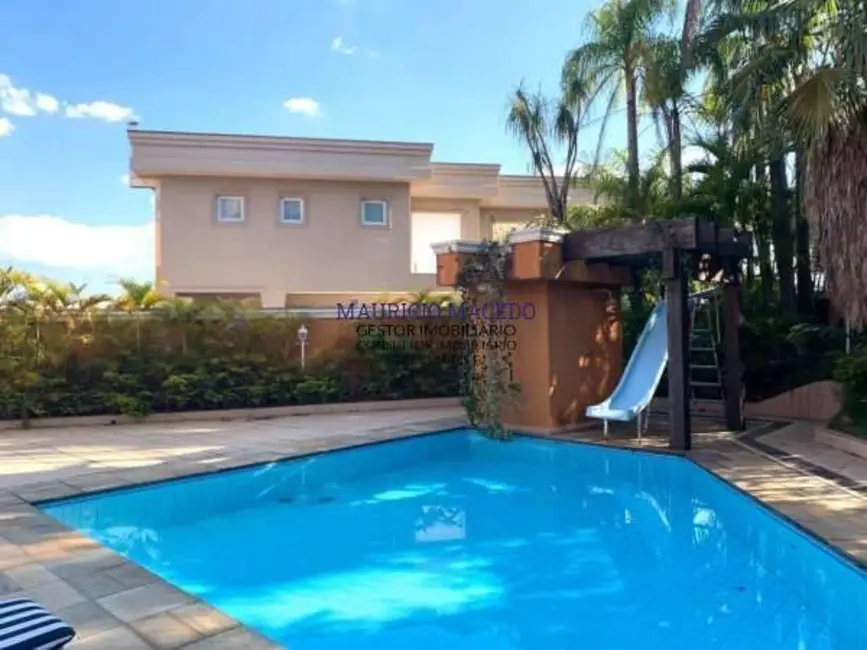 Casa com 4 quartos à venda, 800m2 em Alphaville, Santana De Parnaiba - SP - imagem 9 Foto 9 de Casa com 4 quartos à venda, 800m2 em Alphaville, Santana De Parnaiba - SP