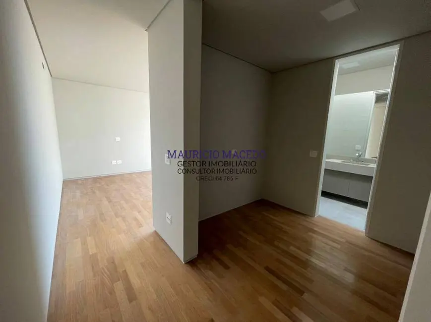 Foto 5 de Casa com 5 quartos à venda e para alugar, 1042m2 em Alphaville Residencial Um, Barueri - SP