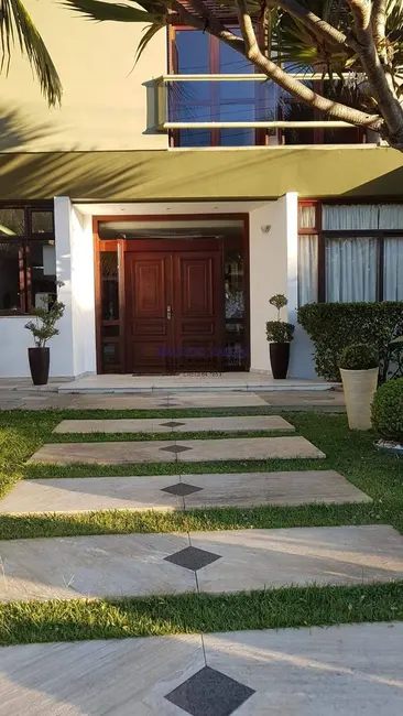Foto 2 de Casa com 4 quartos à venda e para alugar, 638m2 em Barueri - SP