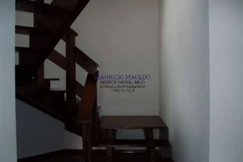 Foto 3 de Casa com 4 quartos para alugar, 1300m2 em Barueri - SP