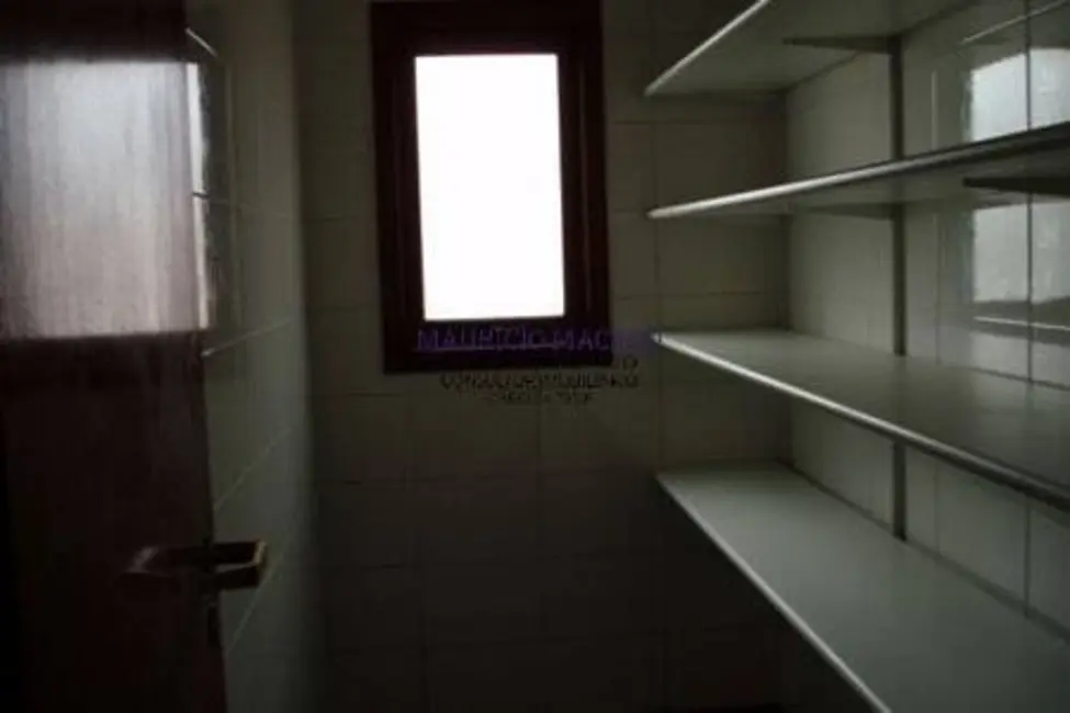 Foto 9 de Casa com 4 quartos para alugar, 1300m2 em Barueri - SP