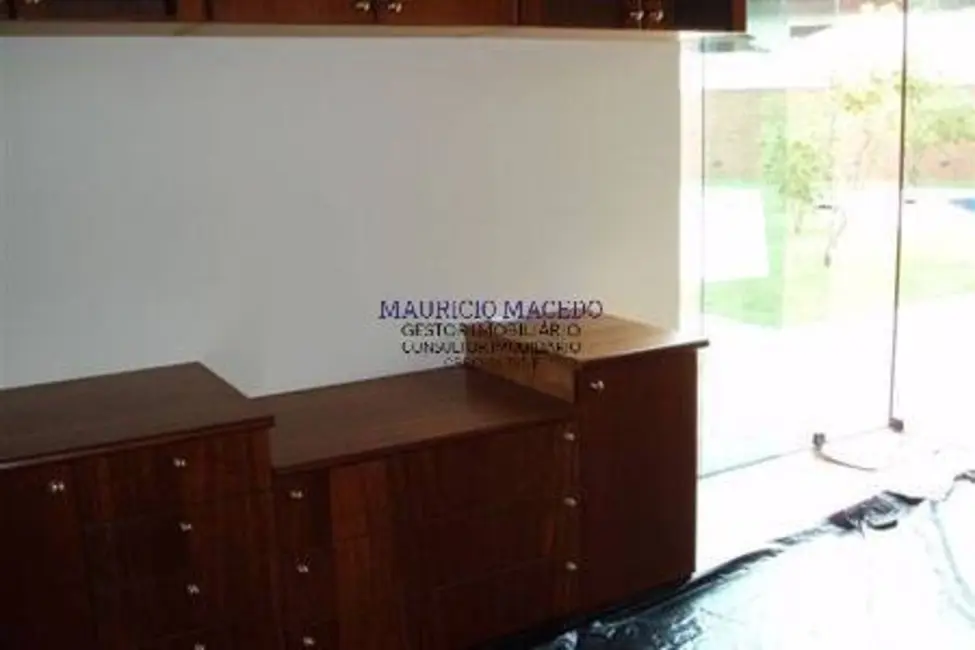 Foto 8 de Casa com 4 quartos para alugar, 1300m2 em Barueri - SP