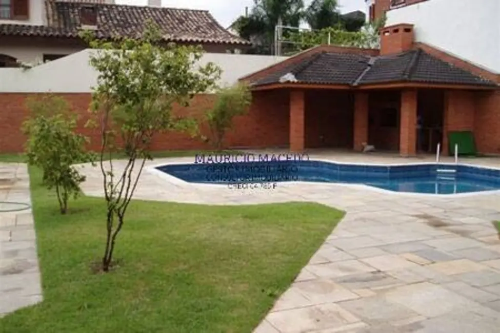 Foto 1 de Casa com 4 quartos para alugar, 1300m2 em Barueri - SP