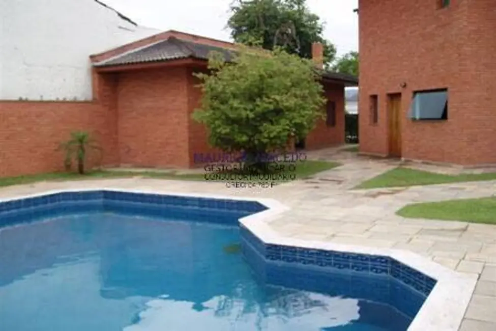 Foto 2 de Casa com 4 quartos para alugar, 1300m2 em Barueri - SP