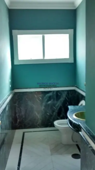 Casa com 5 quartos à venda e para alugar, 1928m2 em Barueri - SP - imagem 4 Foto 4 de Casa com 5 quartos à venda e para alugar, 1928m2 em Barueri - SP