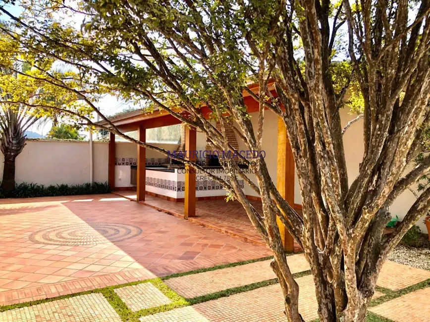 Casa com 3 quartos para alugar, 624m2 em Alphaville Residencial Um, Barueri - SP - imagem 8 Foto 8 de Casa com 3 quartos para alugar, 624m2 em Alphaville Residencial Um, Barueri - SP