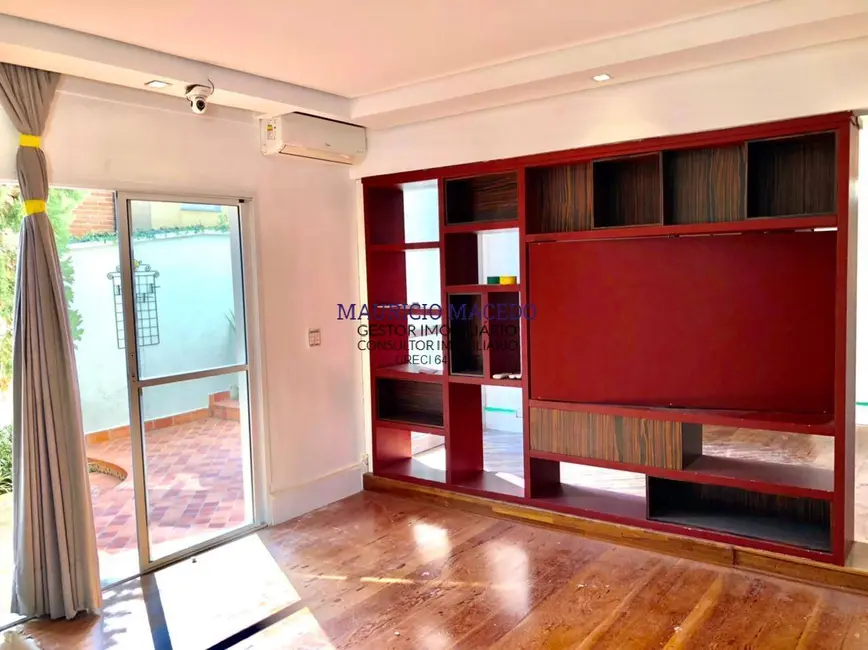 Foto 2 de Casa com 3 quartos para alugar, 624m2 em Alphaville Residencial Um, Barueri - SP