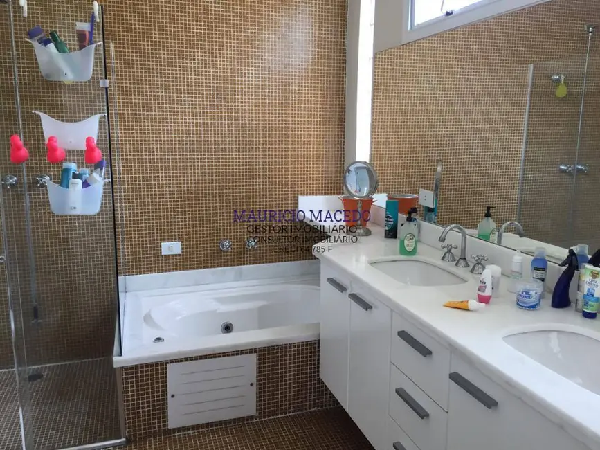 Foto 3 de Casa com 4 quartos à venda, 300m2 em Alphaville, Santana De Parnaiba - SP