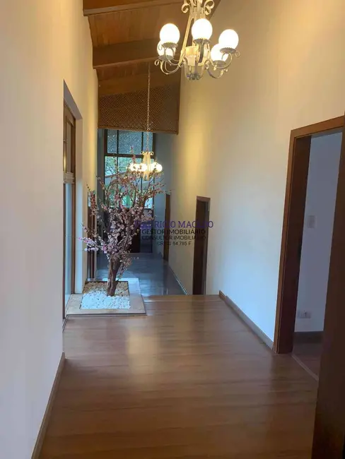 Casa com 3 quartos para alugar, 1209m2 em Alphaville Residencial Um, Barueri - SP - imagem 8 Foto 8 de Casa com 3 quartos para alugar, 1209m2 em Alphaville Residencial Um, Barueri - SP