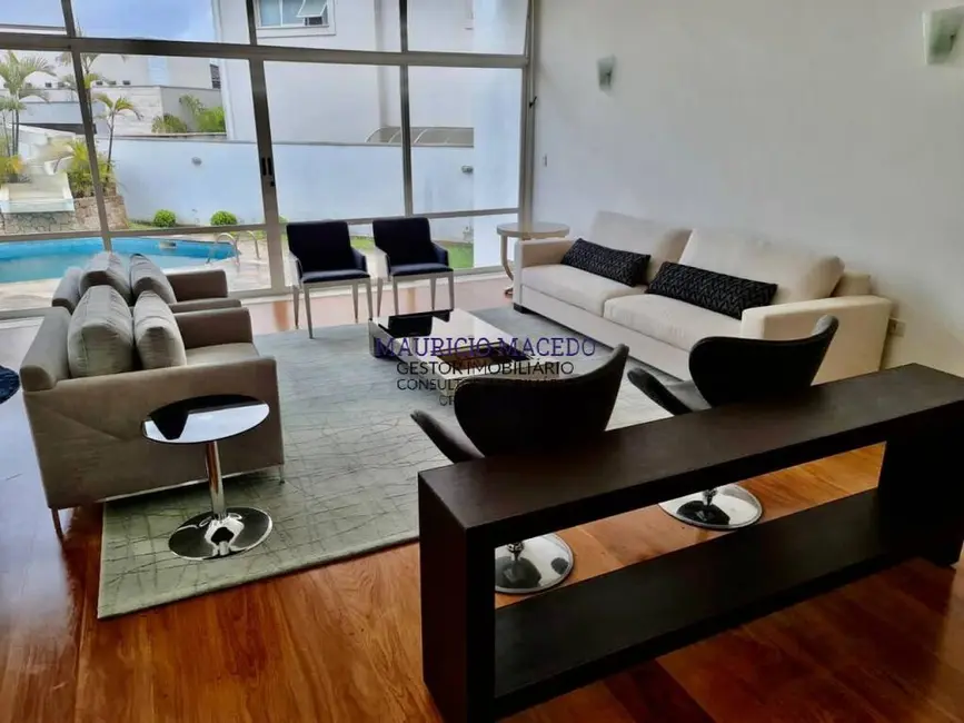 Foto 3 de Casa com 4 quartos para alugar, 800m2 em Alphaville, Santana De Parnaiba - SP