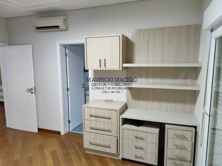 Foto 9 de Casa com 4 quartos para alugar, 1300m2 em Barueri - SP