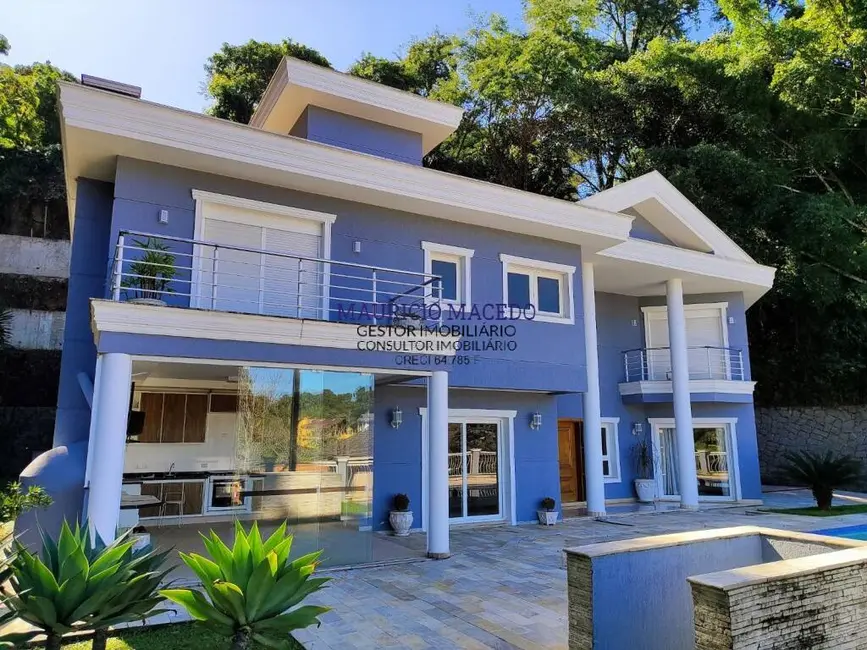 Foto 1 de Casa com 4 quartos para alugar, 1300m2 em Barueri - SP
