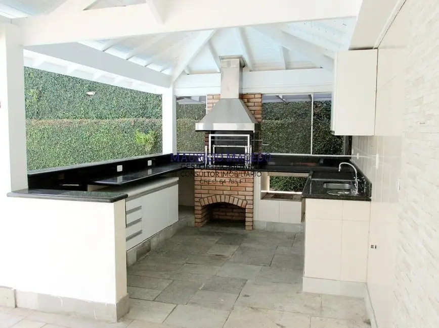 Casa com 4 quartos à venda e para alugar, 850m2 em Alphaville, Santana De Parnaiba - SP - imagem 5 Foto 5 de Casa com 4 quartos à venda e para alugar, 850m2 em Alphaville, Santana De Parnaiba - SP