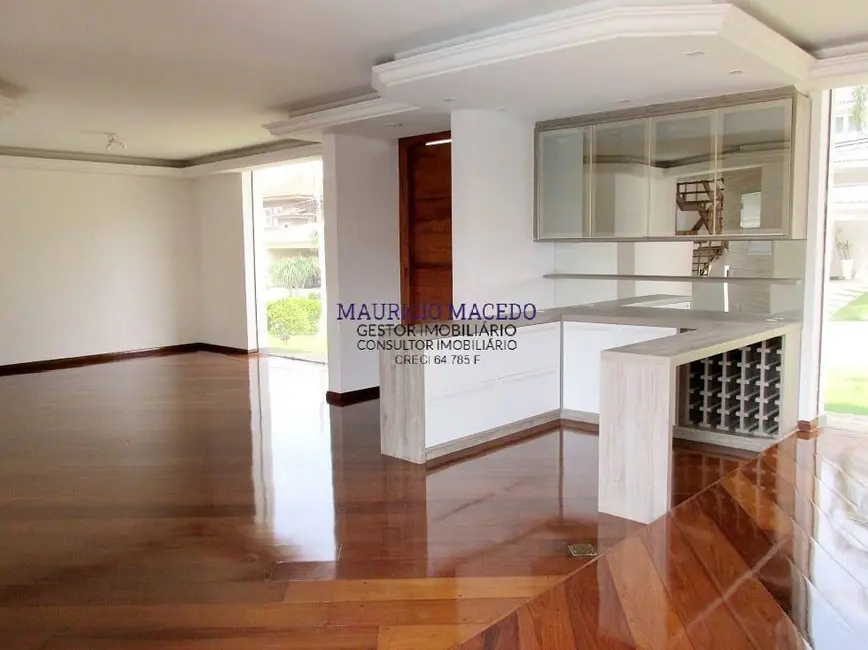 Casa com 4 quartos à venda e para alugar, 850m2 em Alphaville, Santana De Parnaiba - SP - imagem 3 Foto 3 de Casa com 4 quartos à venda e para alugar, 850m2 em Alphaville, Santana De Parnaiba - SP
