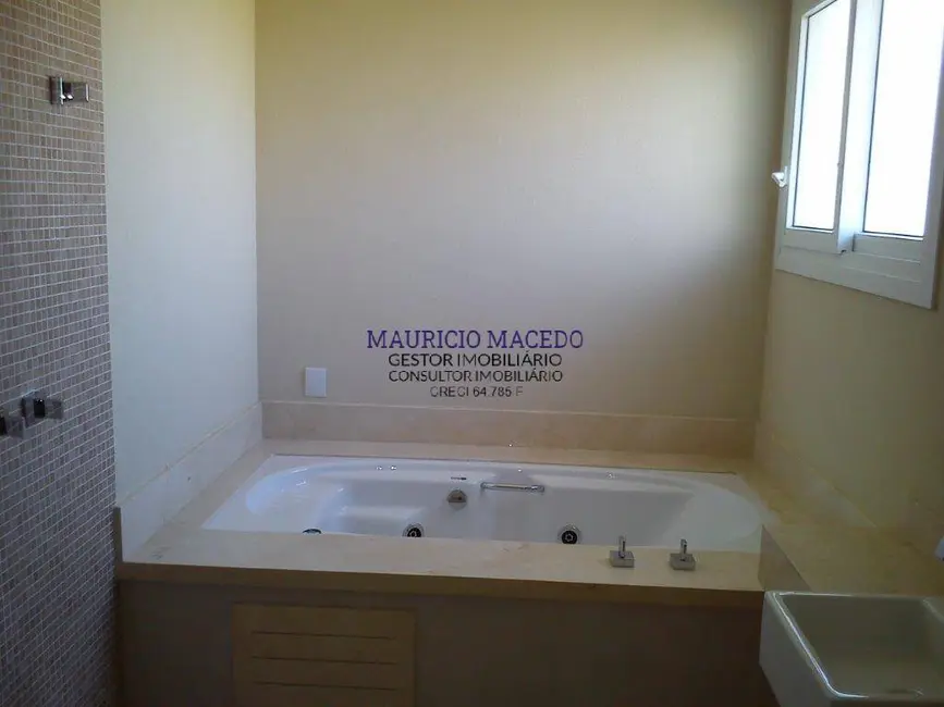 Casa com 4 quartos à venda e para alugar, 480m2 em Alphaville, Santana De Parnaiba - SP - imagem 9 Foto 9 de Casa com 4 quartos à venda e para alugar, 480m2 em Alphaville, Santana De Parnaiba - SP
