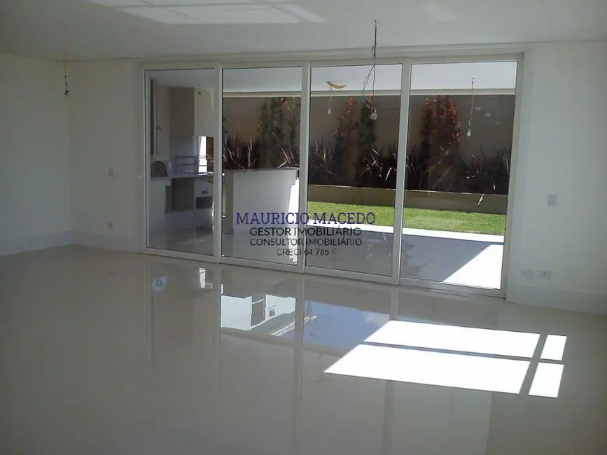 Casa com 4 quartos à venda e para alugar, 480m2 em Alphaville, Santana De Parnaiba - SP - imagem 3 Foto 3 de Casa com 4 quartos à venda e para alugar, 480m2 em Alphaville, Santana De Parnaiba - SP