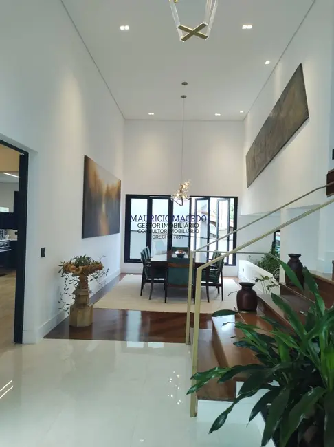 Casa com 4 quartos à venda, 1054m2 em Alphaville, Santana De Parnaiba - SP - imagem 3 Foto 3 de Casa com 4 quartos à venda, 1054m2 em Alphaville, Santana De Parnaiba - SP