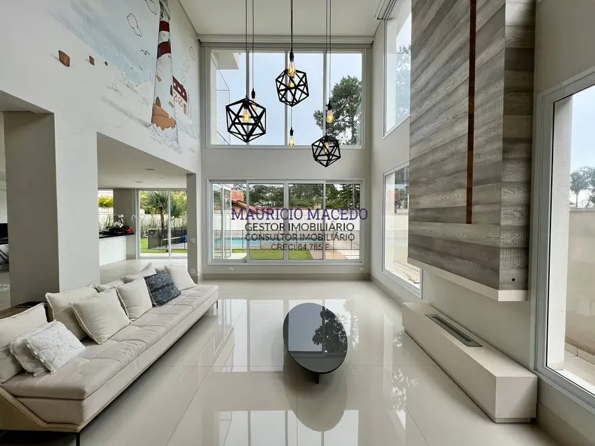 Casa com 4 quartos à venda, 738m2 em Alphaville, Santana De Parnaiba - SP - imagem 1 Foto 1 de Casa com 4 quartos à venda, 738m2 em Alphaville, Santana De Parnaiba - SP