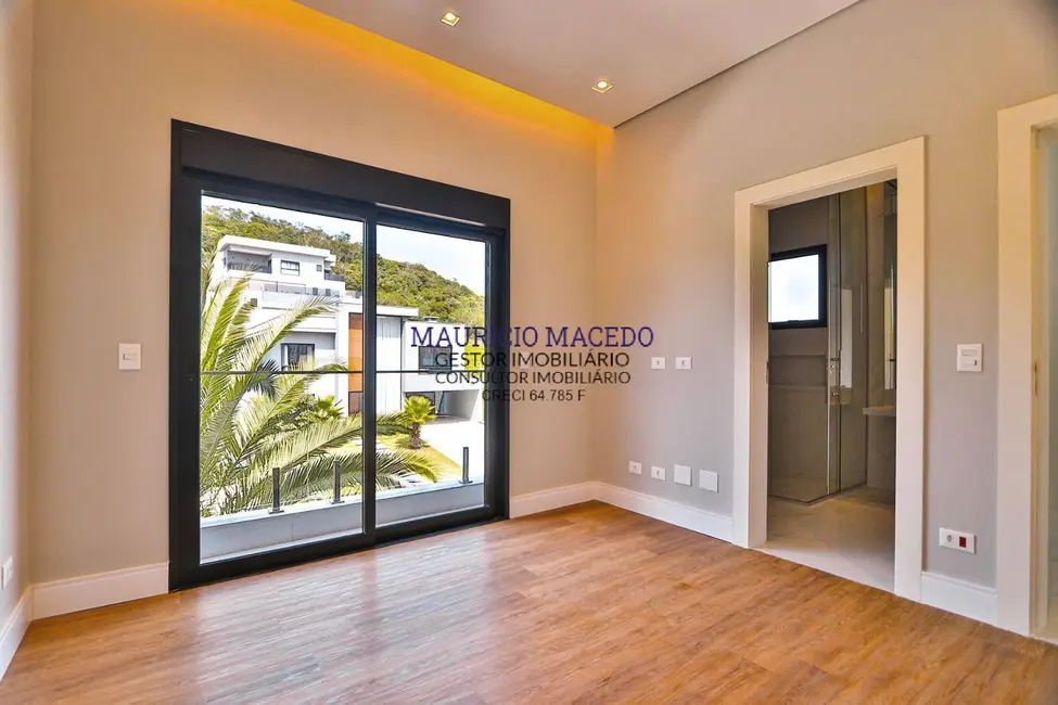 Casa com 4 quartos à venda, 566m2 em Alphaville, Santana De Parnaiba - SP - imagem 9 Foto 9 de Casa com 4 quartos à venda, 566m2 em Alphaville, Santana De Parnaiba - SP