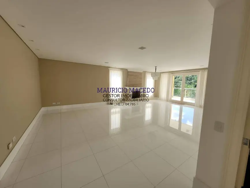Casa com 4 quartos à venda, 555m2 em Alphaville, Santana De Parnaiba - SP - imagem 9 Foto 9 de Casa com 4 quartos à venda, 555m2 em Alphaville, Santana De Parnaiba - SP
