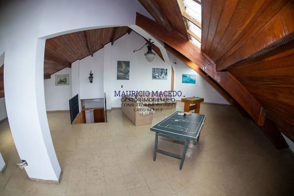 Casa com 5 quartos à venda e para alugar, 500m2 em Alphaville, Santana De Parnaiba - SP - imagem 8 Foto 8 de Casa com 5 quartos à venda e para alugar, 500m2 em Alphaville, Santana De Parnaiba - SP