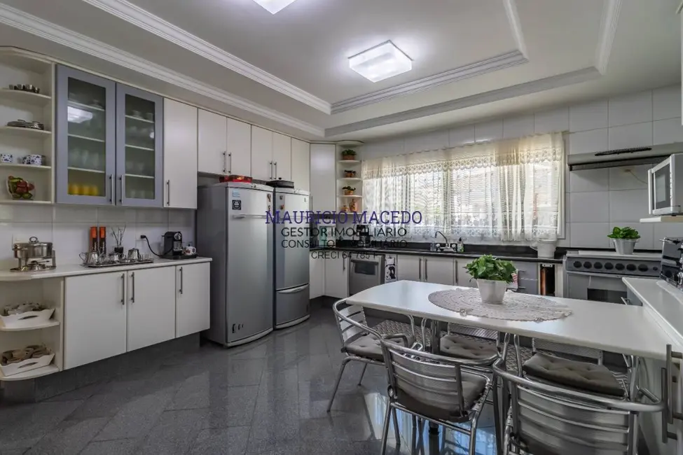 Casa com 4 quartos à venda, 486m2 em Alphaville, Santana De Parnaiba - SP - imagem 9 Foto 9 de Casa com 4 quartos à venda, 486m2 em Alphaville, Santana De Parnaiba - SP