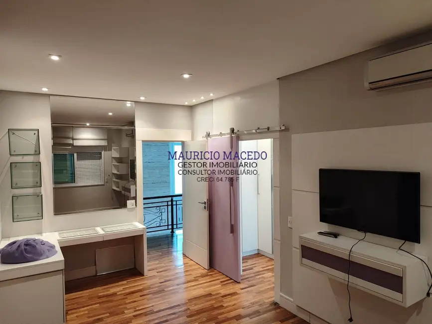 Casa com 4 quartos à venda, 450m2 em Barueri - SP - imagem 8 Foto 8 de Casa com 4 quartos à venda, 450m2 em Barueri - SP