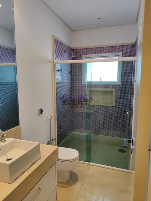 Casa com 4 quartos à venda, 450m2 em Barueri - SP - imagem 7 Foto 7 de Casa com 4 quartos à venda, 450m2 em Barueri - SP