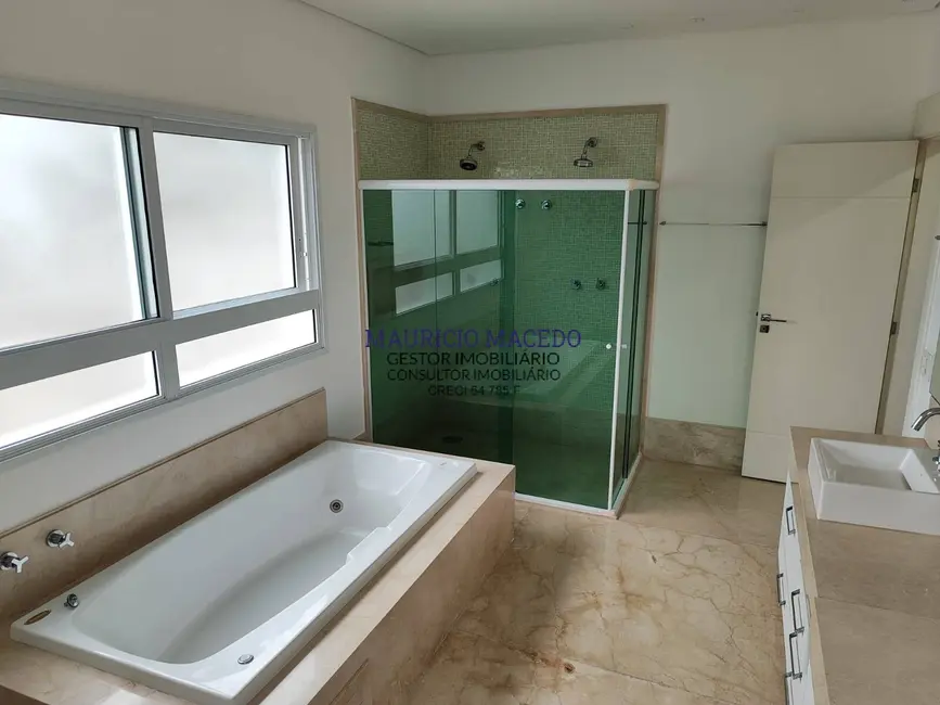 Casa com 4 quartos à venda, 450m2 em Barueri - SP - imagem 3 Foto 3 de Casa com 4 quartos à venda, 450m2 em Barueri - SP