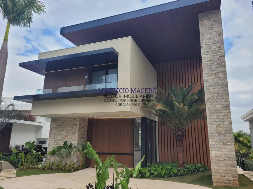 Foto 1 de Casa com 5 quartos à venda, 1700m2 em Santana De Parnaiba - SP