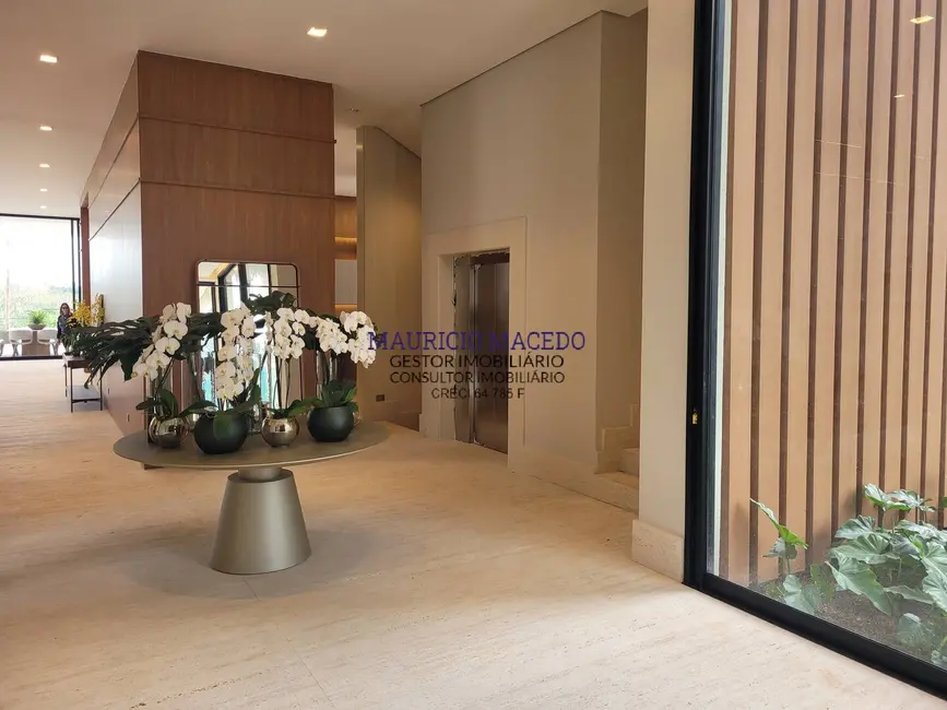 Foto 2 de Casa com 5 quartos à venda, 1700m2 em Santana De Parnaiba - SP